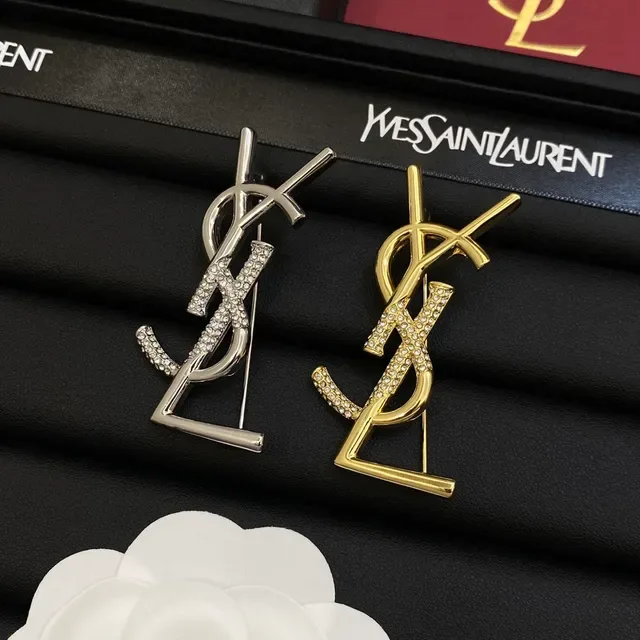Saint Laurent Monogram चांदी सोना पैवे-क्रिस्टल ब्रोच 7
