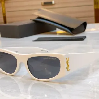 Saint Laurent सफेद सोना आयताकार ओवरसाइज्ड फ्रेम मैट एसिटेट सनग्लास