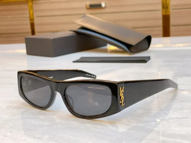 Saint Laurent सफेद सोना आयताकार ओवरसाइज्ड फ्रेम मैट एसिटेट सनग्लास 4