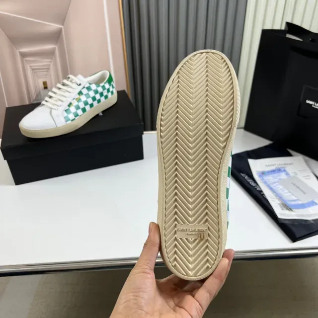 Saint Laurent Tênis Lifestyle Branco Verde Painel Xadrez Logo Dourado 3