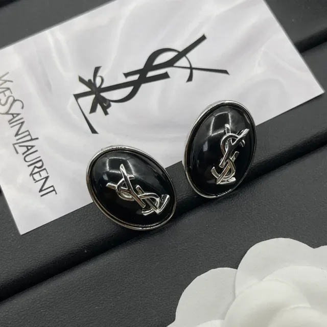 Saint Laurent YSL Monogram Oval কালো এনামেল কানের দুল 7