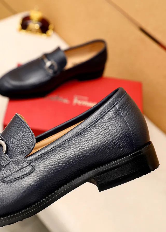 Salvatore Ferragamo Gancini Loafer Preto Couro granulado Morsel de cavalo Loafer 6