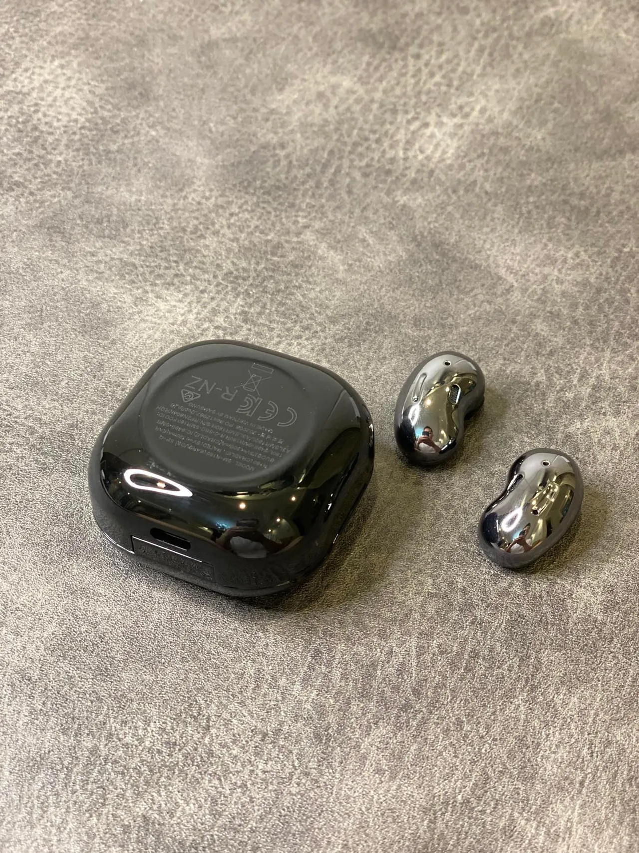 Samsung Galaxy Buds Live Mystic Black TWS Écouteurs 2