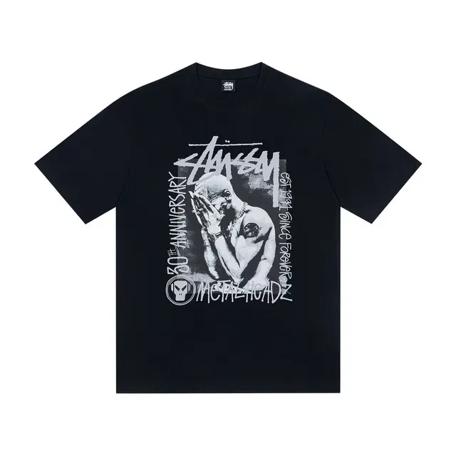 Stussy x Metalheadz 30वीं वर्षगांठ ग्राफिक टी-शर्ट 2