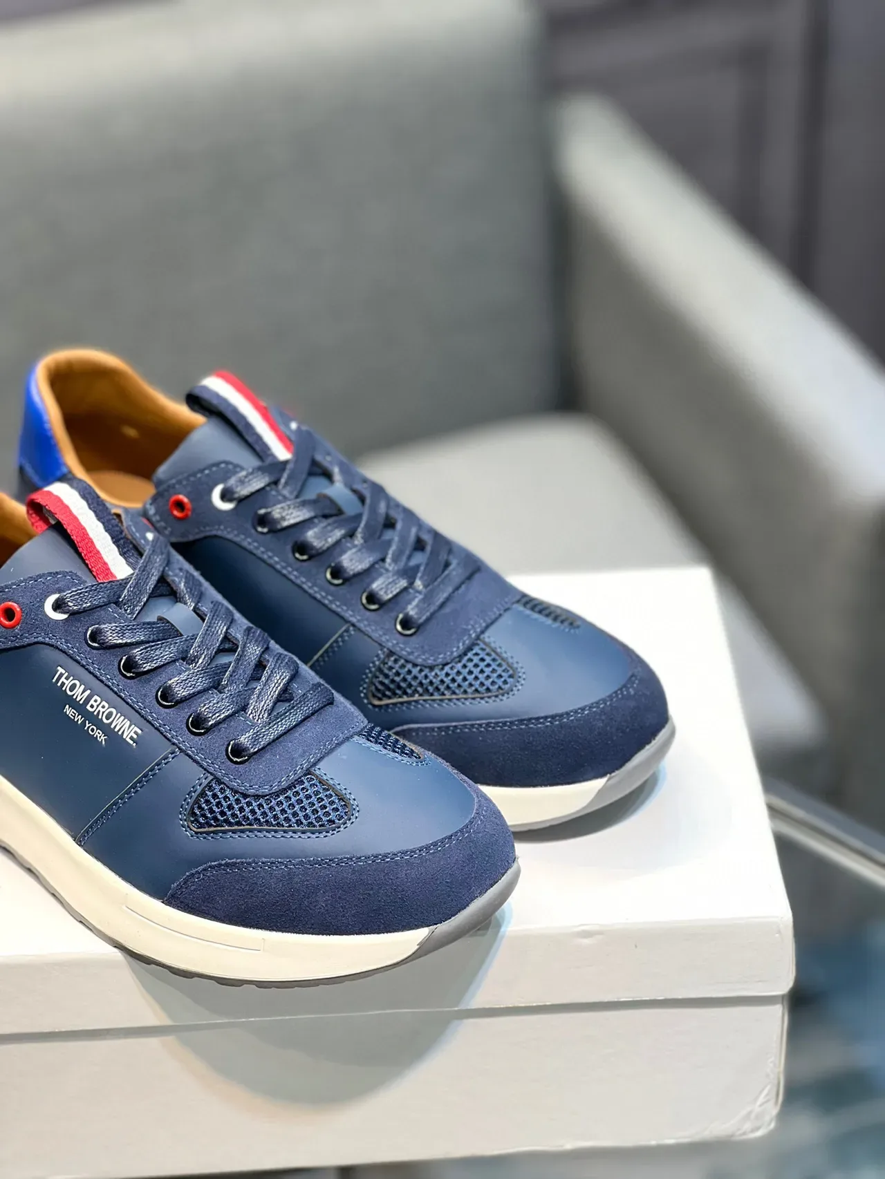 Thom Browne Sneaker Lifestyle Bleu Marine Matériau Mixte 9