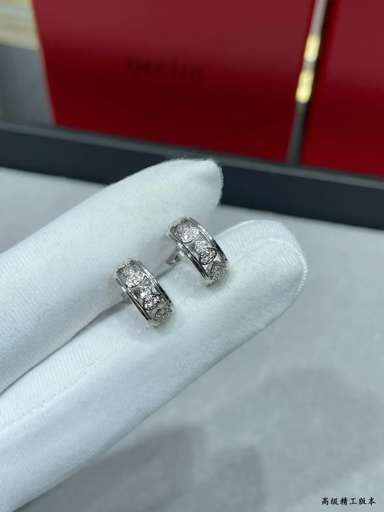Tiffany & Co. HardWear 爱心 Pavé 耳环 7