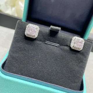 Tiffany & Co. स्क्वेयर कट डबल हेलो स्टड ईयरिंग्स