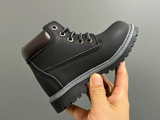 Timberland Premium 6-Inch Kids Work Boots 4