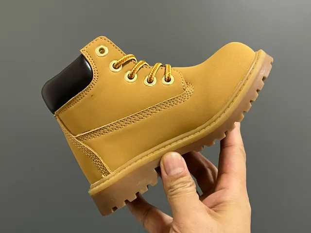 Timberland Premium 6-Inch Kids Work Boots 15