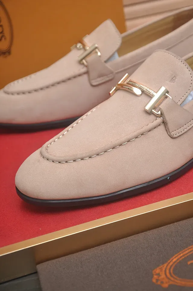 Tod's T-Bar Loafer Beige Marron Daim Empeigne Boucle Métallique 2