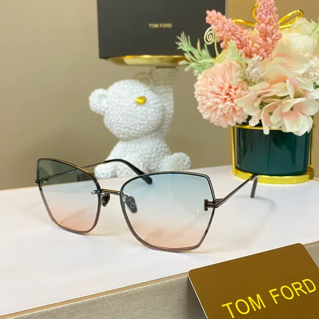 Tom Ford Angular Shield Gradient نظارات شمسية 8