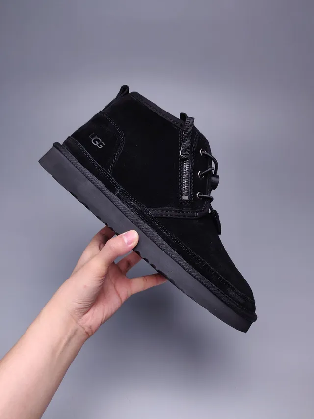 UGG Classic Mini Zip काला सूड एंक्ल बूट 7