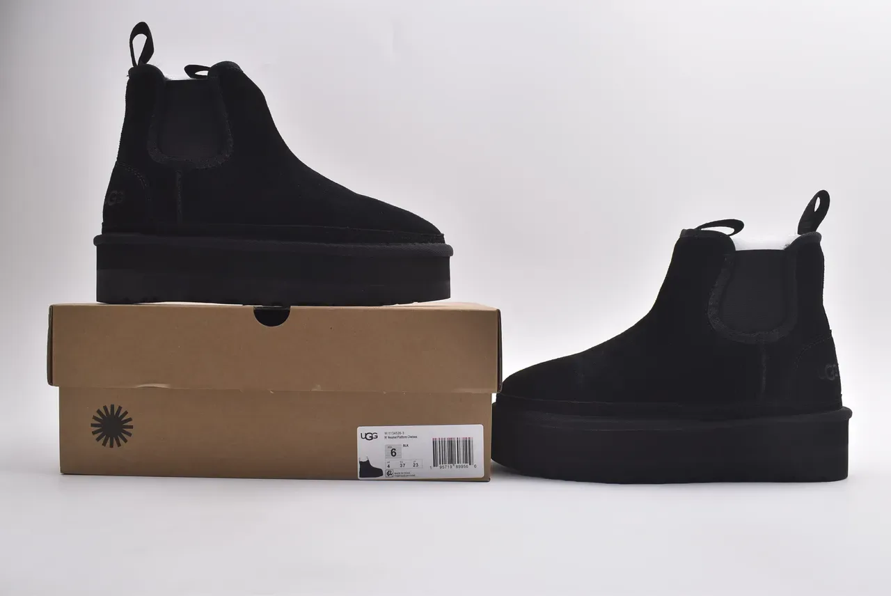 UGG Classic Platform Chelsea Black White Sole Elastic Side Gussets Chelsea Boots 2