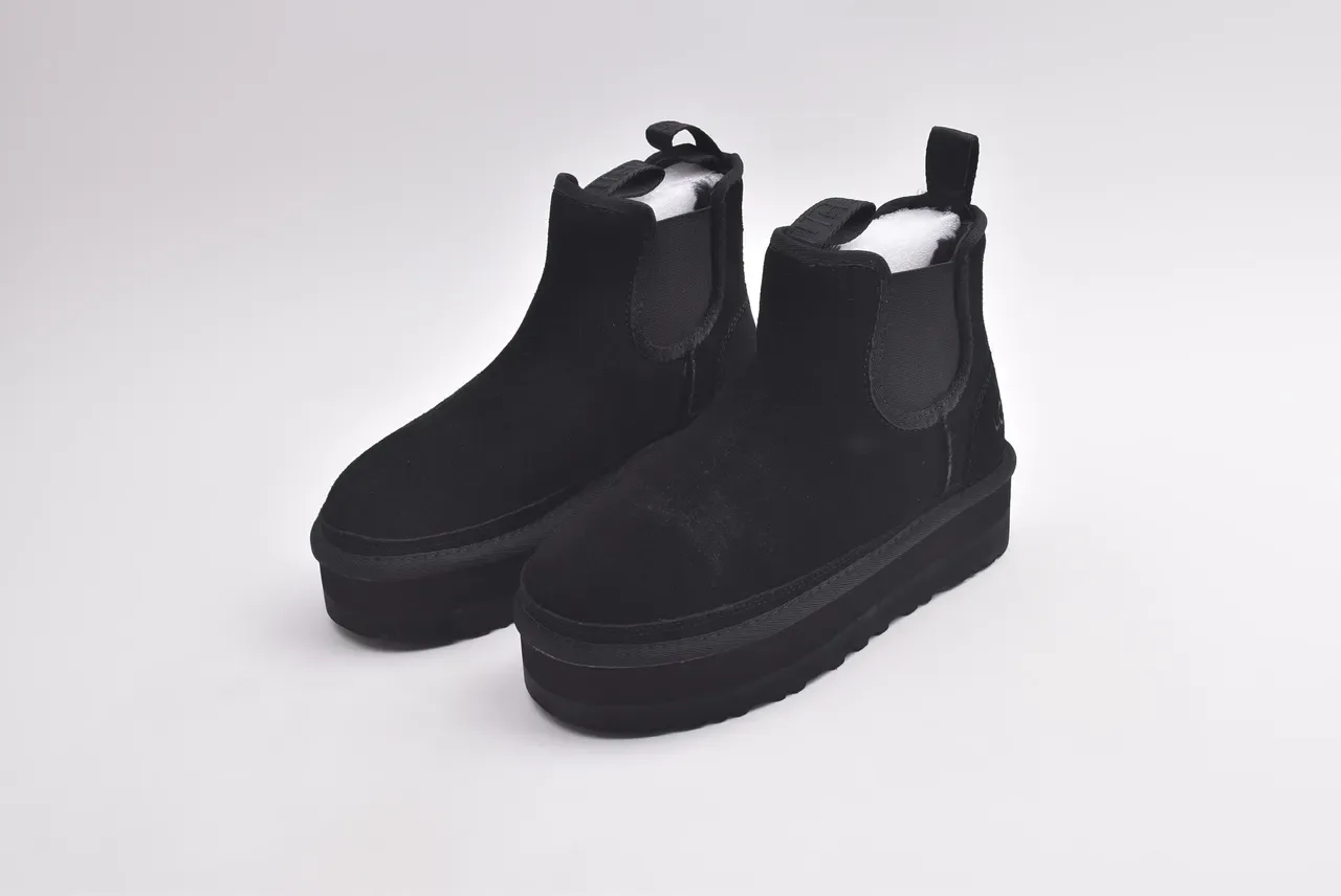 UGG Classic Platform Chelsea Black White Sole Elastic Side Gussets Chelsea Boots 9