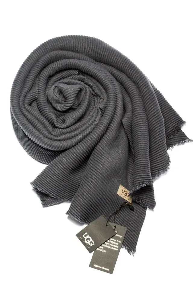 UGG Bufanda Gris Acanalada Carbón 6