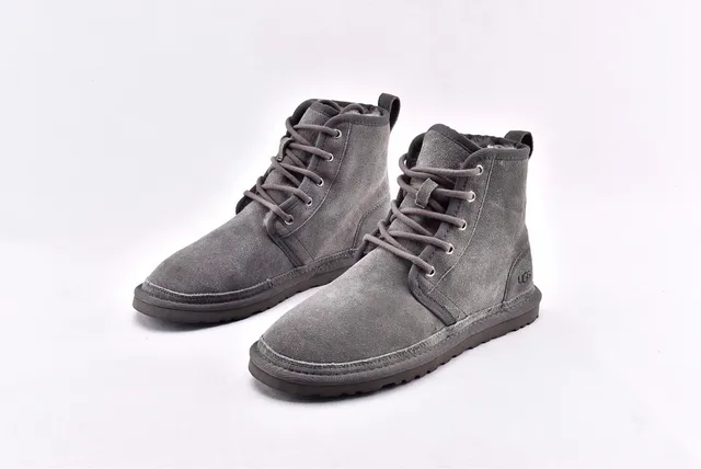 UGG Harkley ग्रे सूड लेस-अप एंकरल बूट्स 2