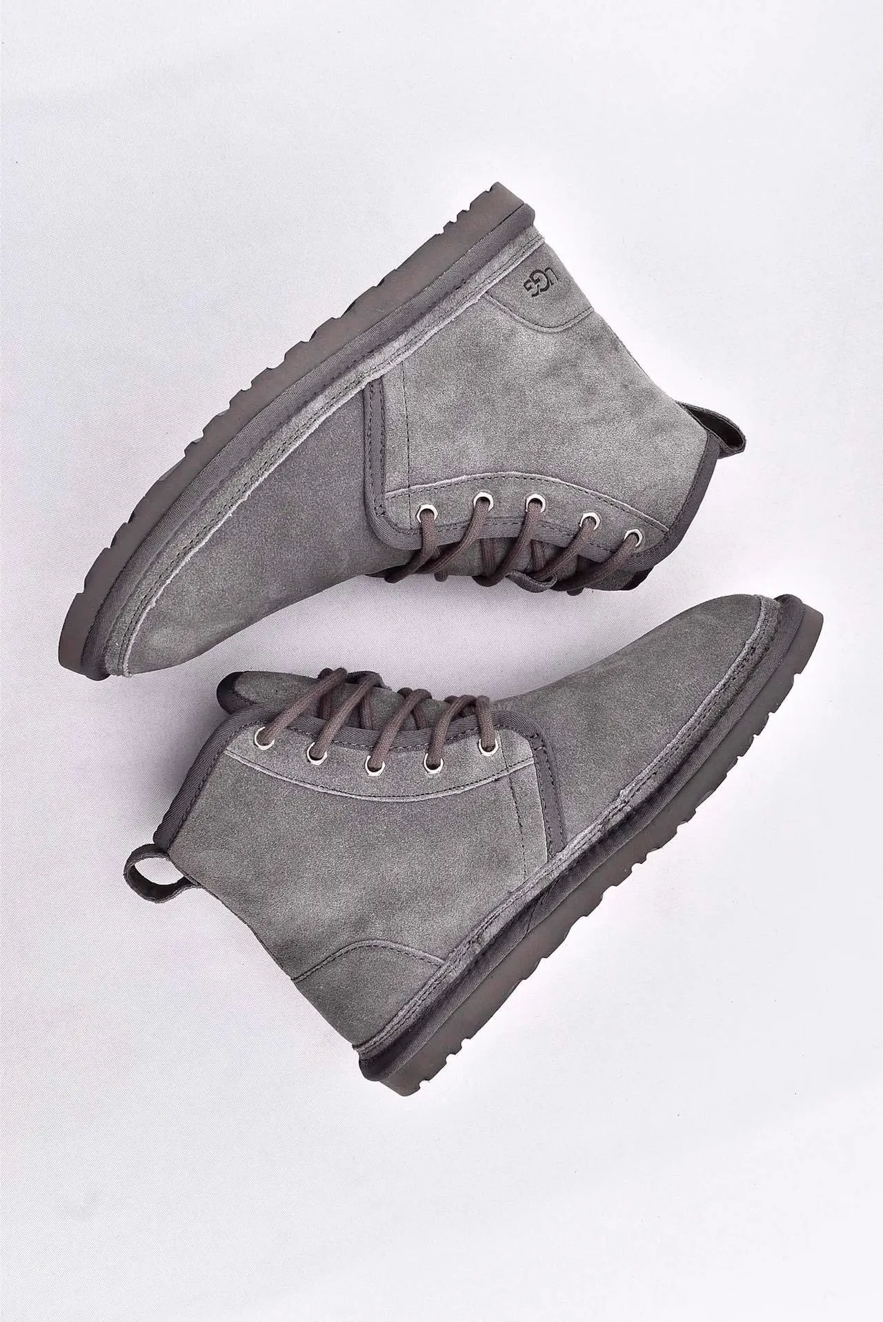 UGG Harkley ग्रे सूड लेस-अप एंकरल बूट्स 12