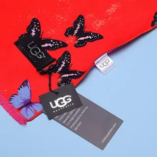 UGG 红色紫色印花蝴蝶图案围巾