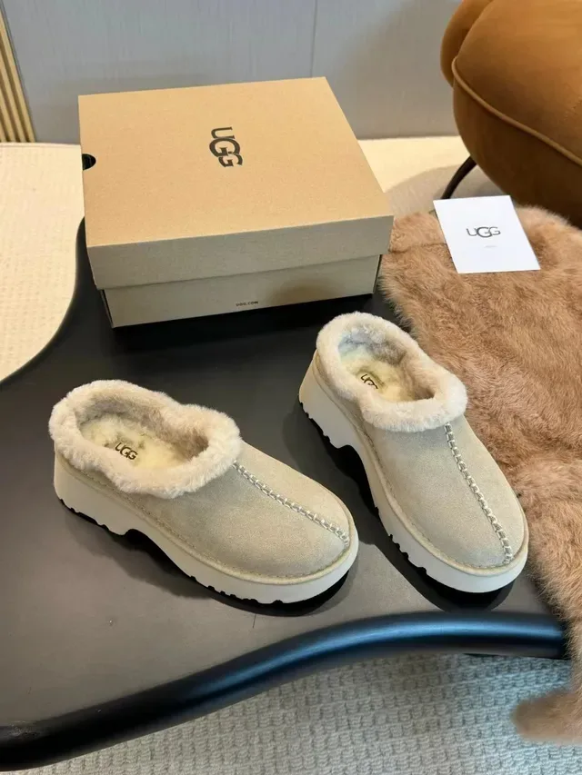 UGG Tasman বেজ সাদা শিয়ারলিং লাইন্ড সুয়েড আপার কাজুয়াল জুতা 6