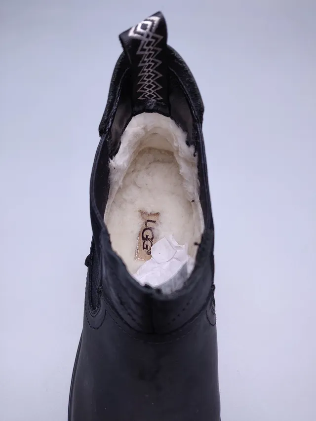 UGG Tasman কালো চামড়ার চেলসি বুটস 5