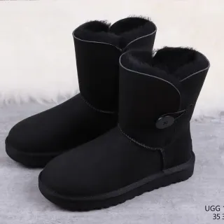 UGG Tasman أحذية ثلجية سوداء مبطنة بشيرلينج