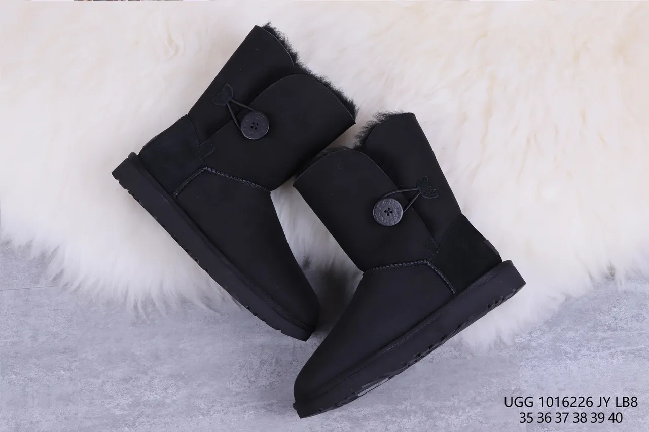 UGG Tasman Bottes de Neige Noires avec Doublure Shearling 7