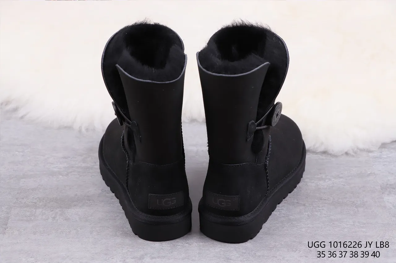 UGG Tasman Bottes de Neige Noires avec Doublure Shearling 8