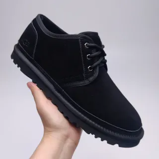 UGG Tasman 黑色麂皮系带雪靴