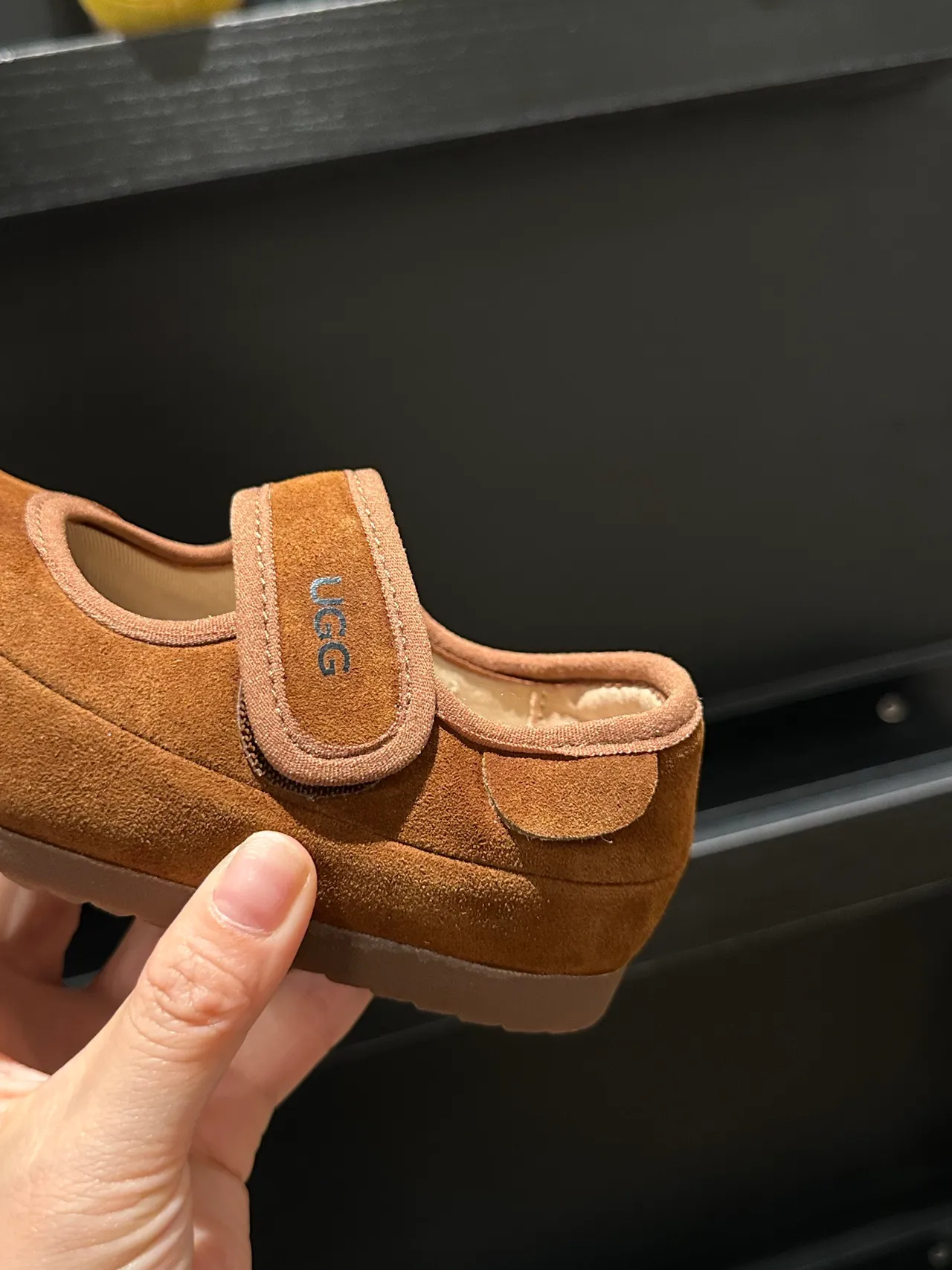 UGG Tasman Negro parte superior de tipo ante Correa simple de Velcro Zapatos Mary Jane 12