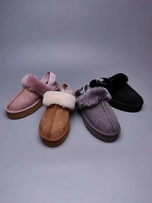 UGG Tasman 灰色麂皮平台拖鞋 2