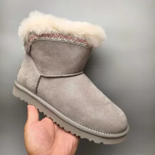 UGG Tasman 浅灰麂皮羊毛护腿雪靴
