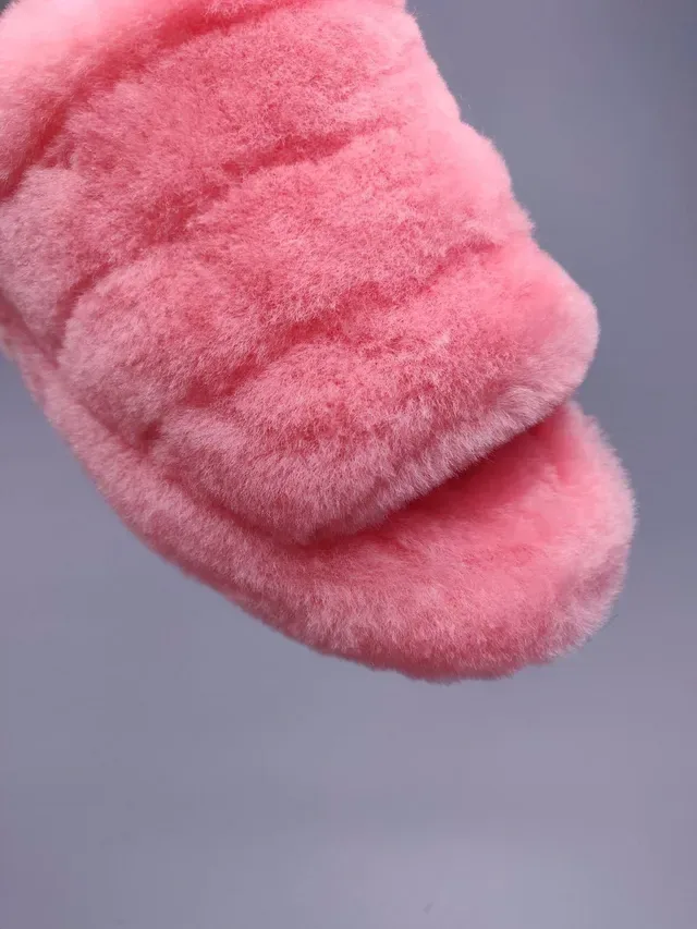 UGG Tasman 粉色羊毛拖鞋 5