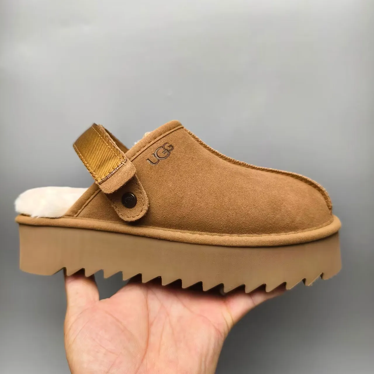 UGG Tasman Tan 麂皮羊毛内里拖鞋 7