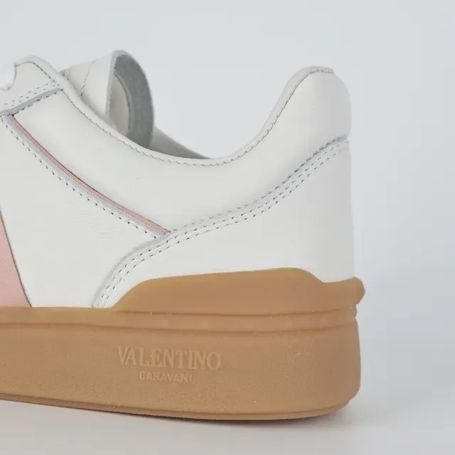Valentino Garavani Zapatillas Lifestyle Blancas y Rosa de Cuero 4