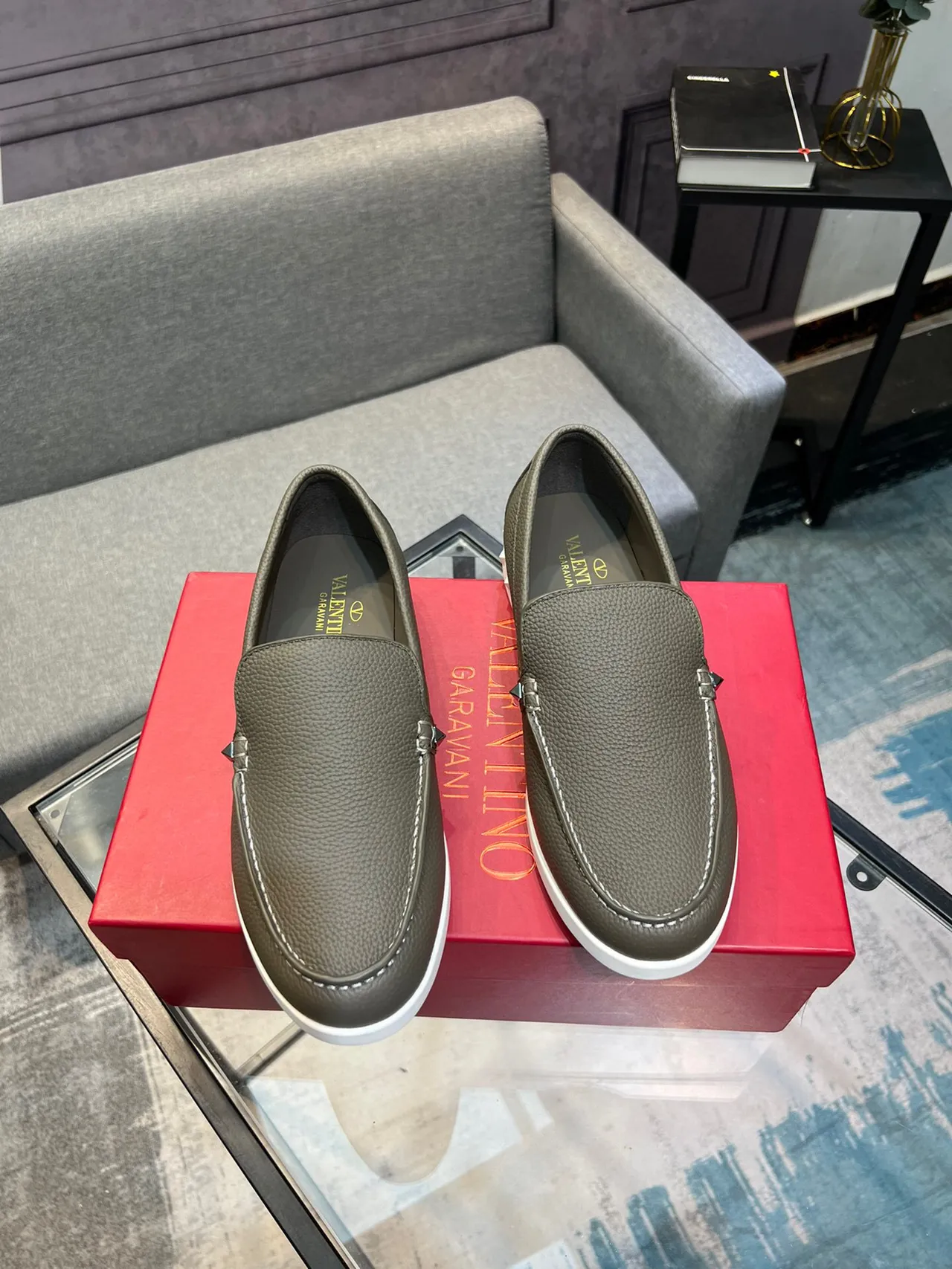 Valentino Rockstud Brown White Pebbled Leather Rubber Sole Loafer 5