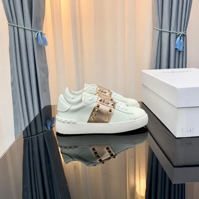 Valentino Rockstud स्टड्ड स्ट्रैप सफेद चमड़े की लाइफस्टाइल स्नीकर 8