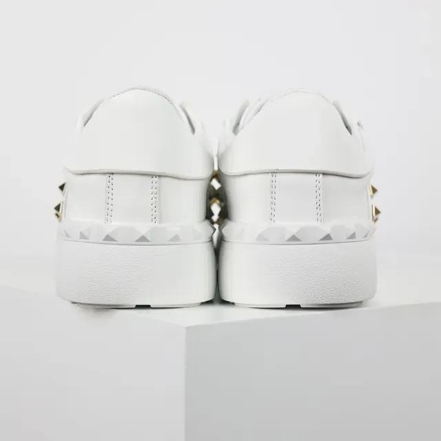 Valentino Rockstud Tênis Lifestyle de Couro Branco com Stud de Ouro 8