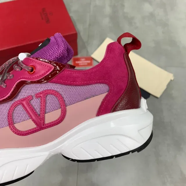 Valentino VLogo Chunky Sneaker Rosa y Blanco 5