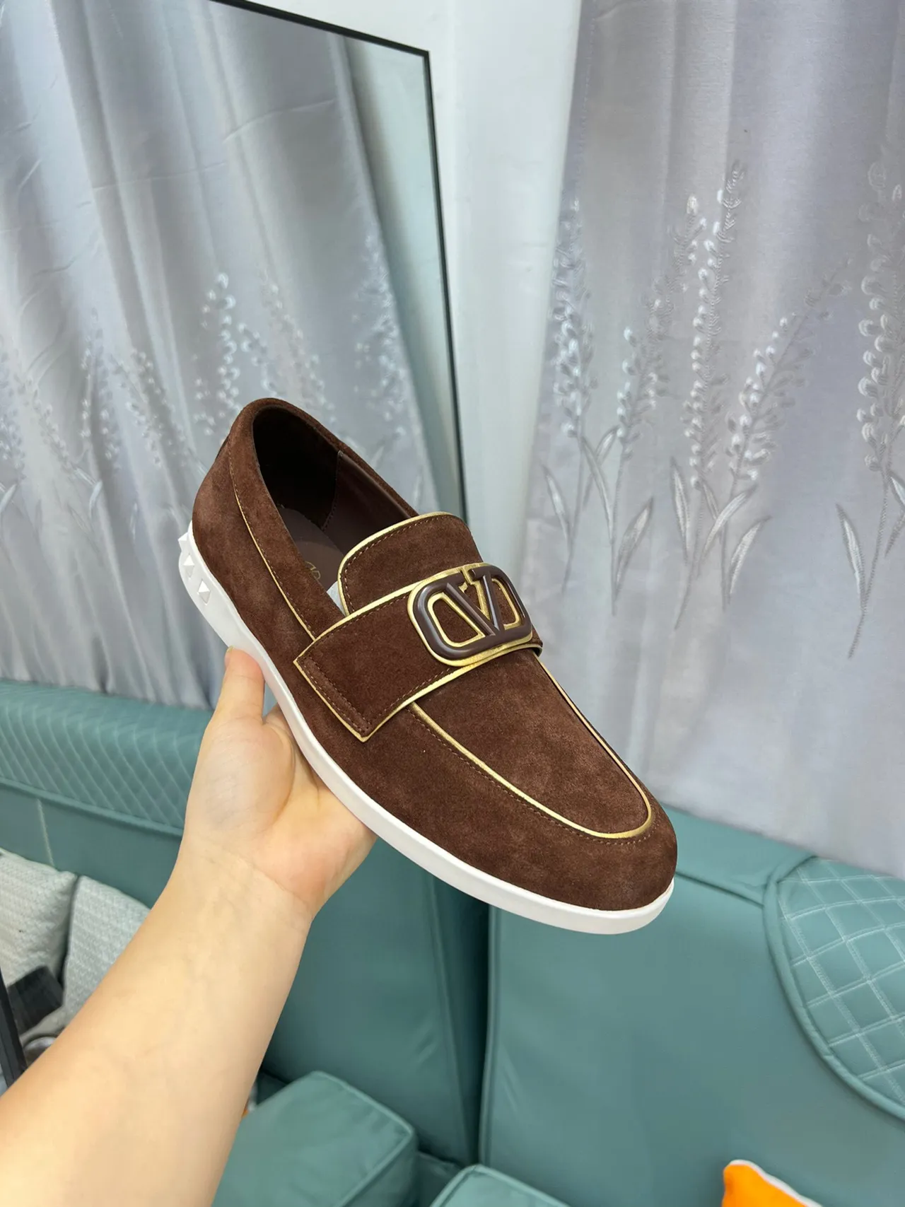 Valentino VLOGO Mocassins Marron Blanc Daim Supérieur Sangle à boucle Mocassins 6