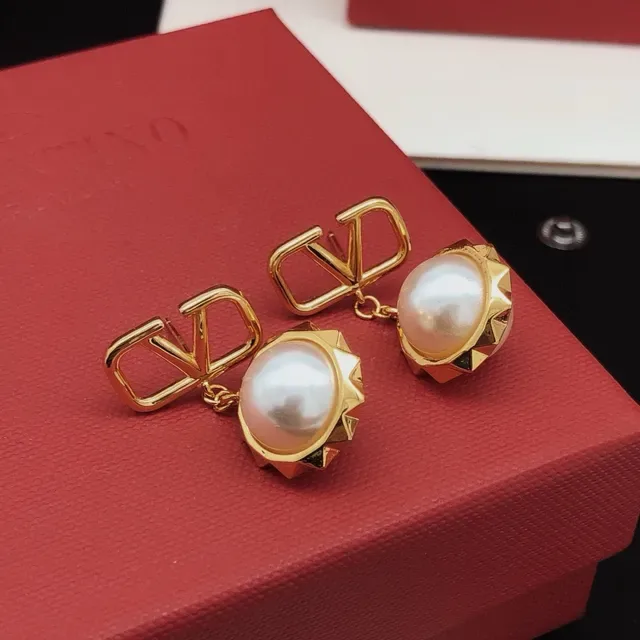 Valentino VLogo Pearl Drop Earrings 6