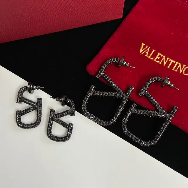 瓦伦蒂诺 VLTN 帕维 黑色水晶 Logo 耳钉 2