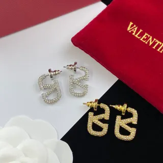 Valentino VLTN Pavé Cristal Logotipo Pendientes Stud