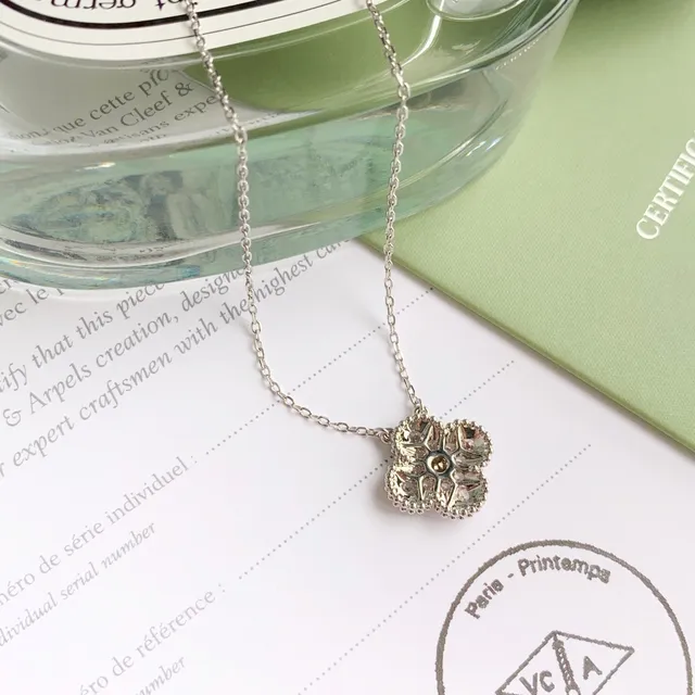 Van Cleef & Arpels Alhambra 四叶草 镶钻项链 3