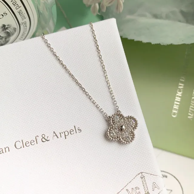 Van Cleef & Arpels Alhambra 四叶草 镶钻项链 6
