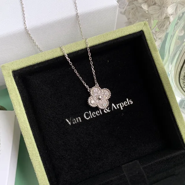 Van Cleef & Arpels Alhambra 四叶草 镶钻项链 7