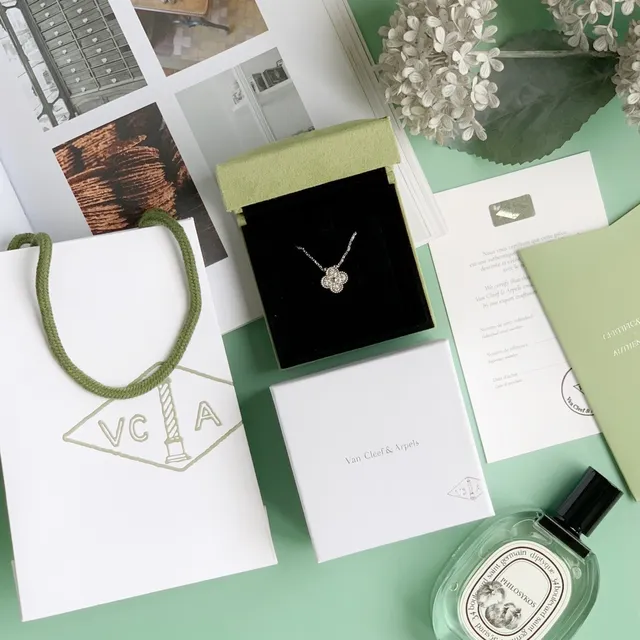 Van Cleef & Arpels Alhambra 四叶草 镶钻项链 9