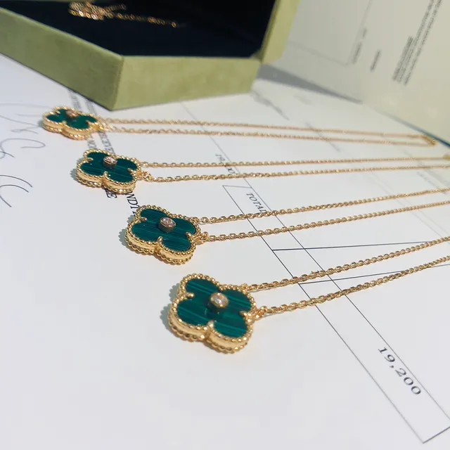 Van Cleef & Arpels Alhambra Colar de Malaquita e Diamante Trébol de Quatro Folhas 4