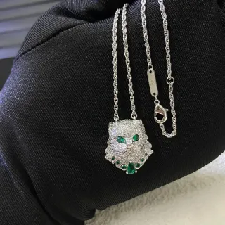 Van Cleef & Arpels Panthère Panther Head Pavé and Emerald Necklace