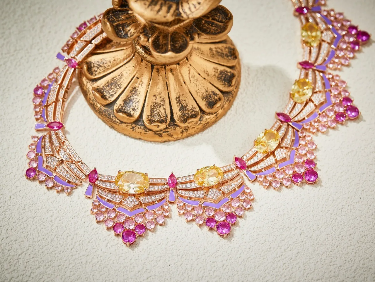 Van Cleef & Arpels 粉色紫色 可折叠扇形图案 搪瓷镶嵌 项链 4