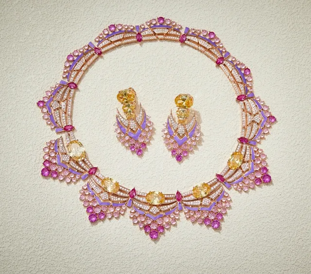 Van Cleef & Arpels 粉色紫色 可折叠扇形图案 搪瓷镶嵌 项链 6